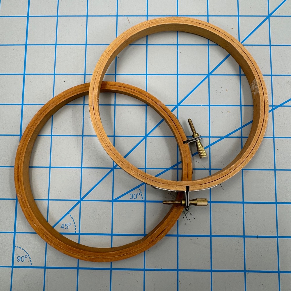 Vintage 6 Inch Wooden Embroidery Hoops Set of‎ 2 Round Wood Sewing Frames - Picture 2 of 2